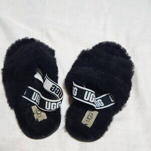 UGG Kids’ Black Fuzzy Slippers – Size 12